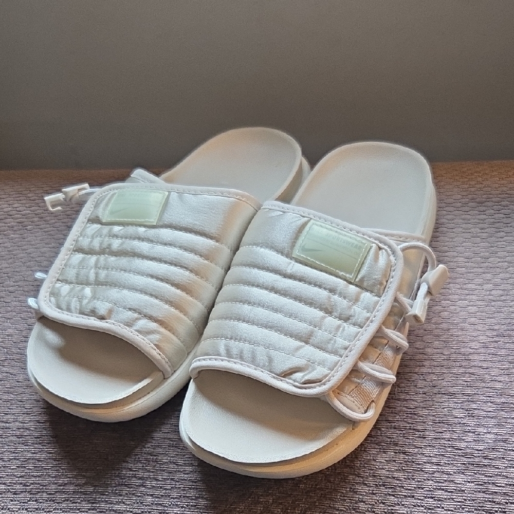 Nike Women's Asuna 2 Slide Light Grey